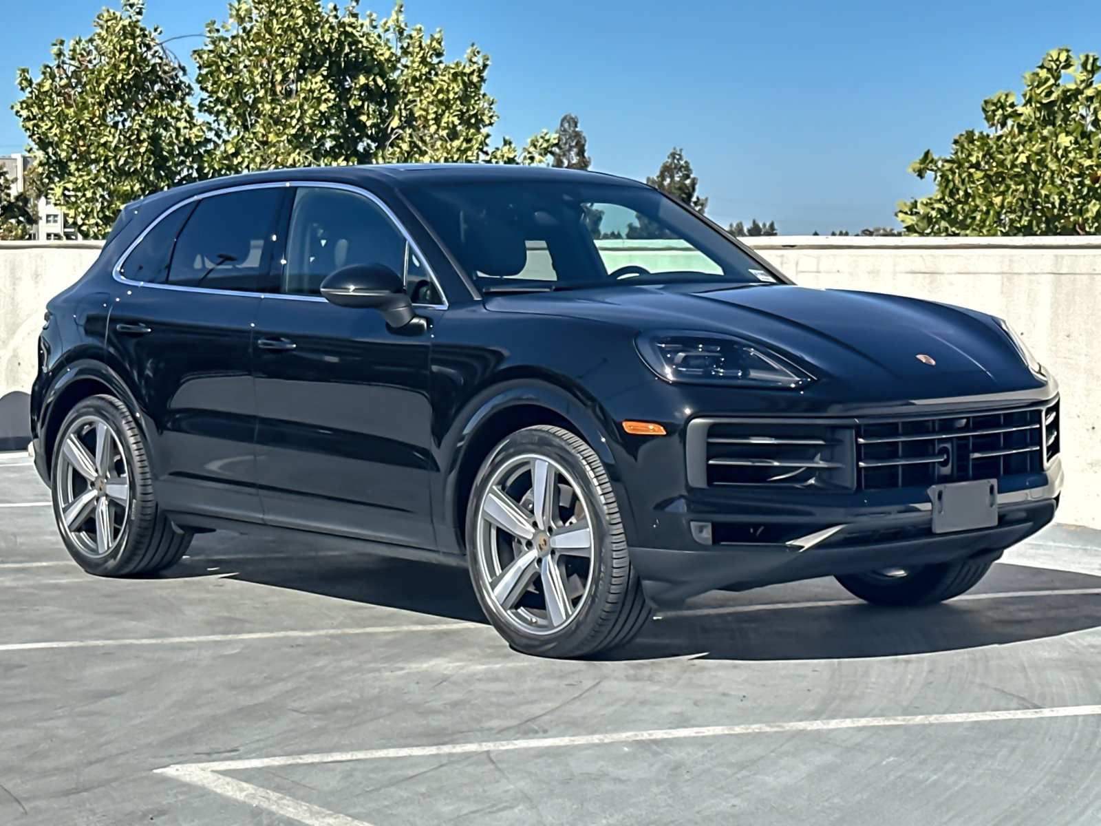 Certified 2024 Porsche Cayenne AWD/4WD image 11
