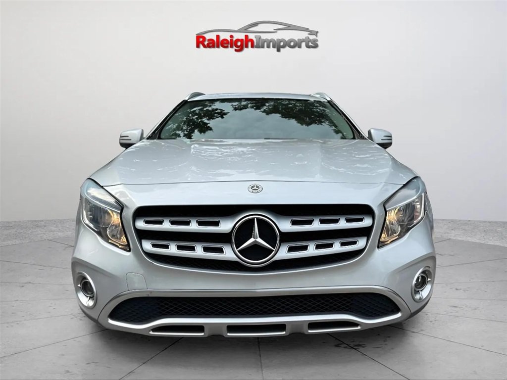 Used 2019 Mercedes-Benz GLA 250 4MATIC image 2