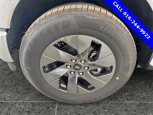 New 2025 Ford F150 Lightning Lariat image 5