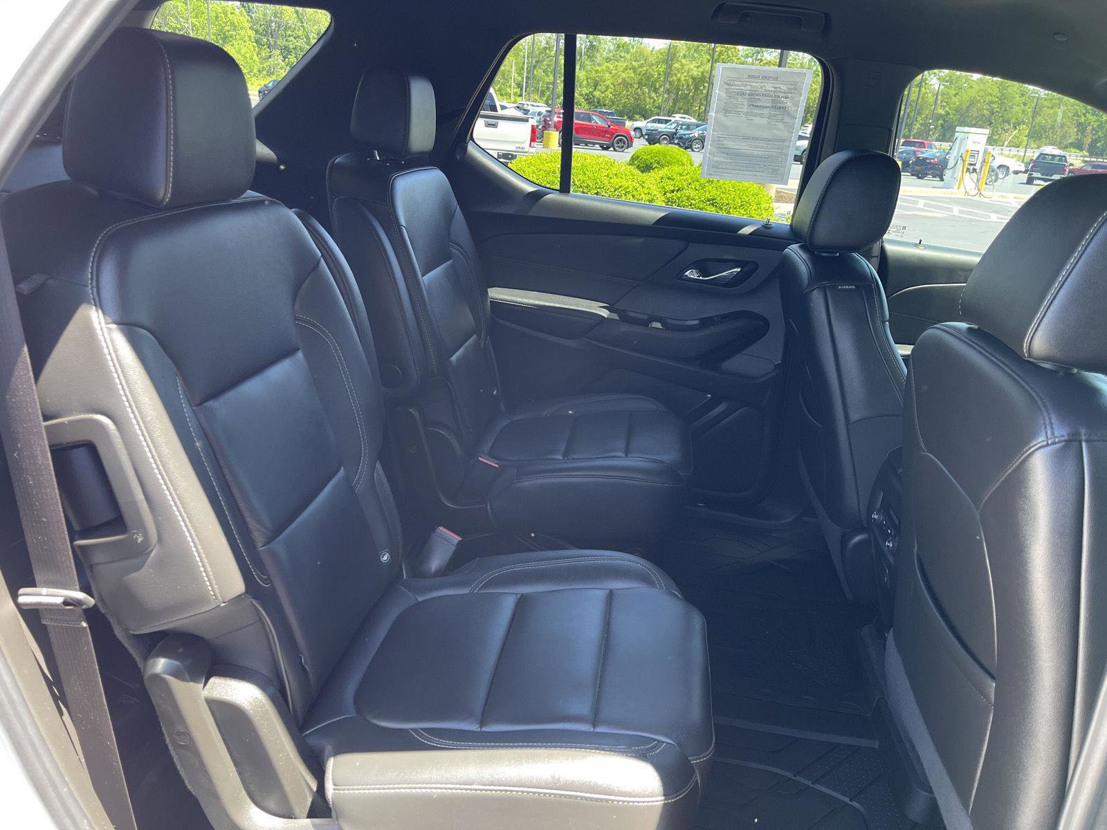Used 2023 Chevrolet Traverse LT w/ LPO, Floor Liner Package FWD image 38