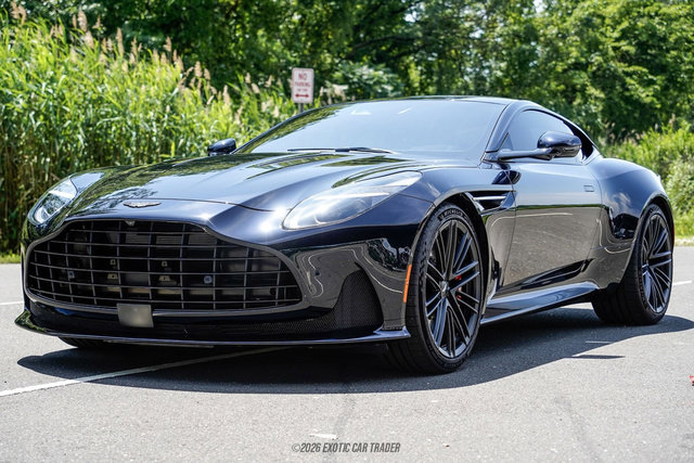 Used 2024 Aston Martin DB12 Coupe RWD image 14