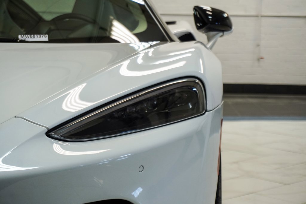 Used 2021 McLaren GT image 40
