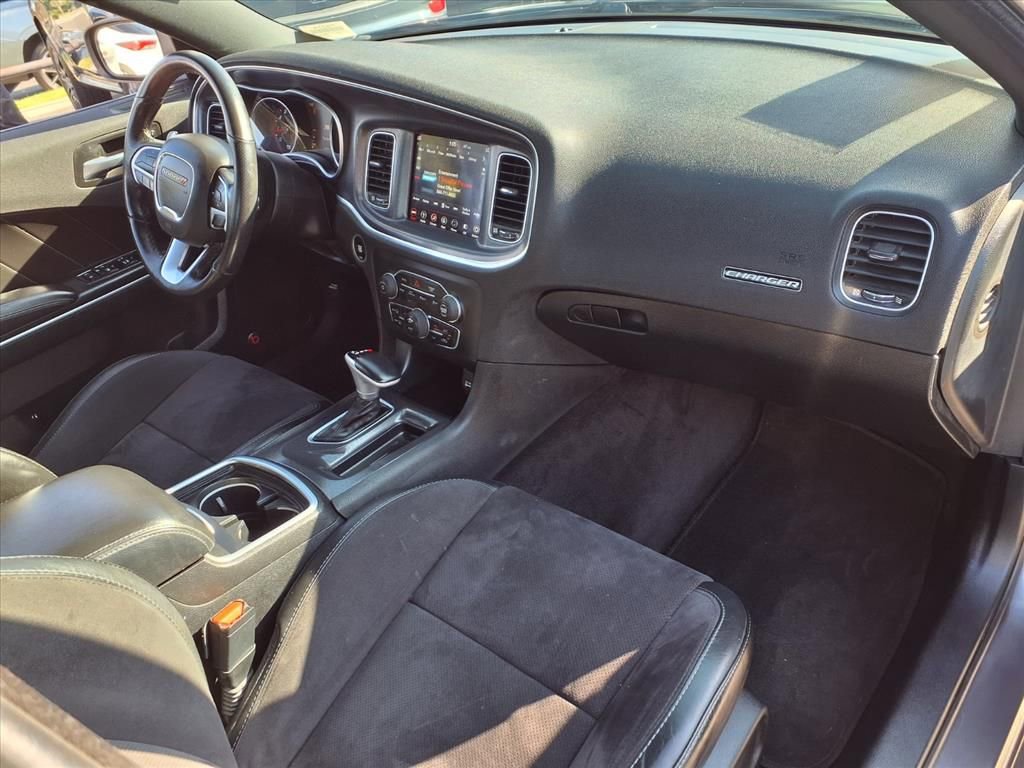Used 2018 Dodge Charger GT image 23