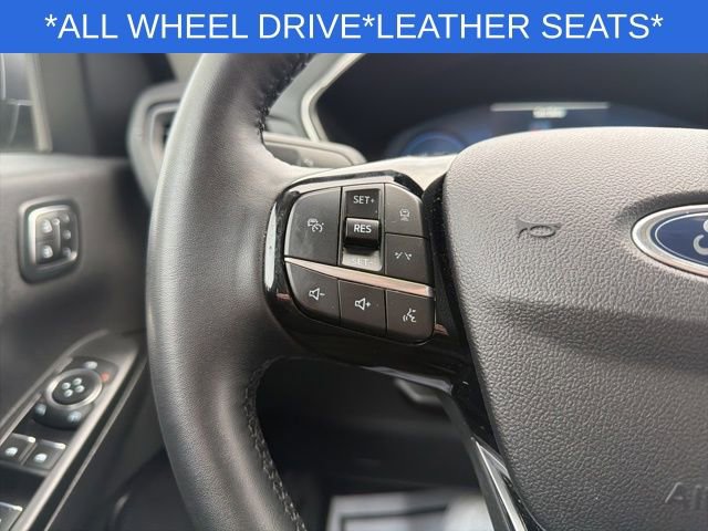 Used 2024 Ford Escape Platinum image 32