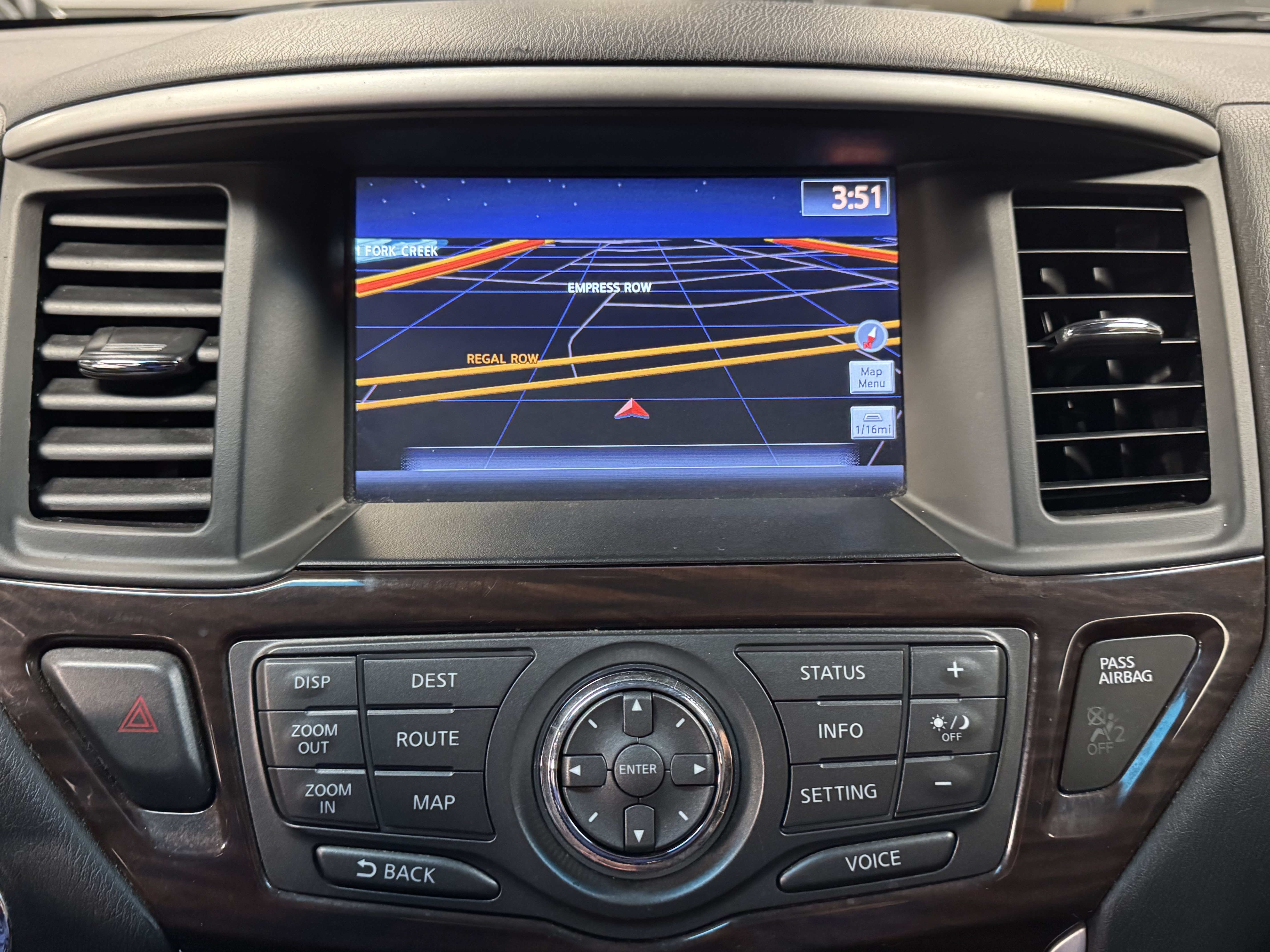 Used 2014 Nissan Pathfinder SL w/ SL Tech Package AWD/4WD image 12