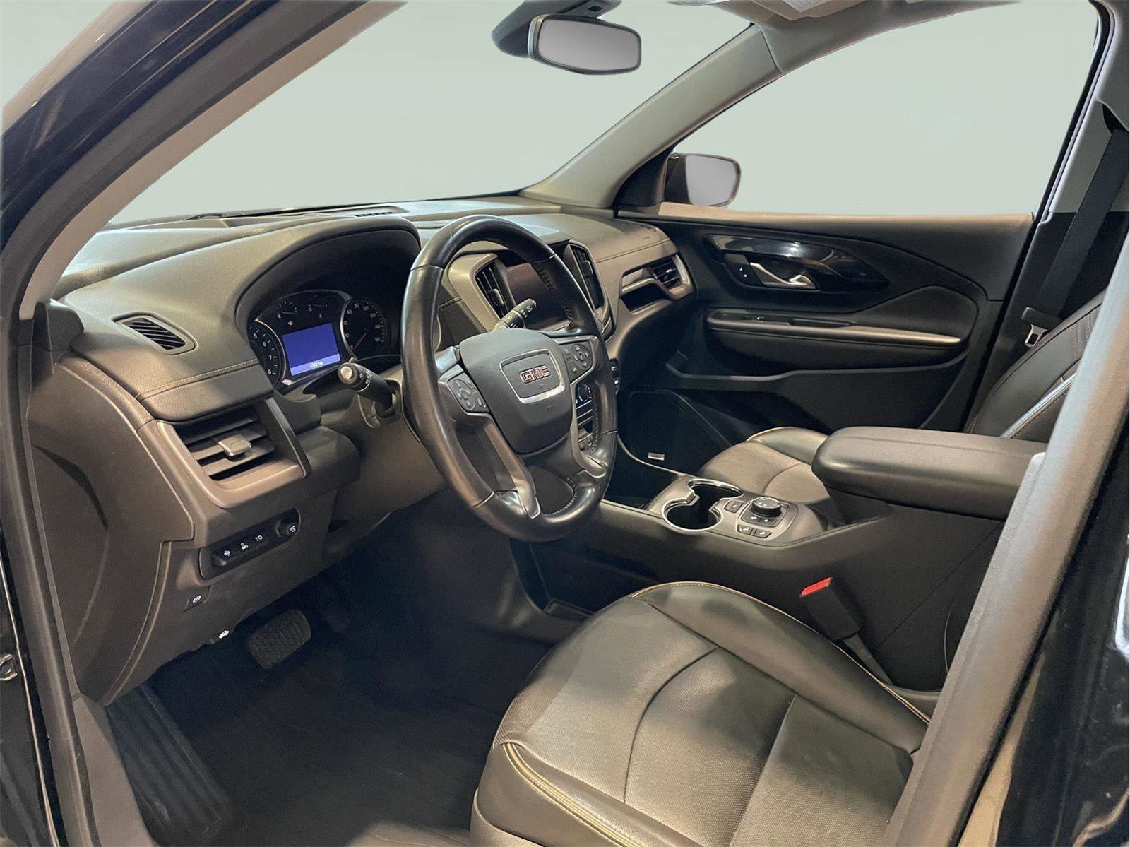 Used 2022 GMC Terrain AT4 w/ Infotainment Package II image 13
