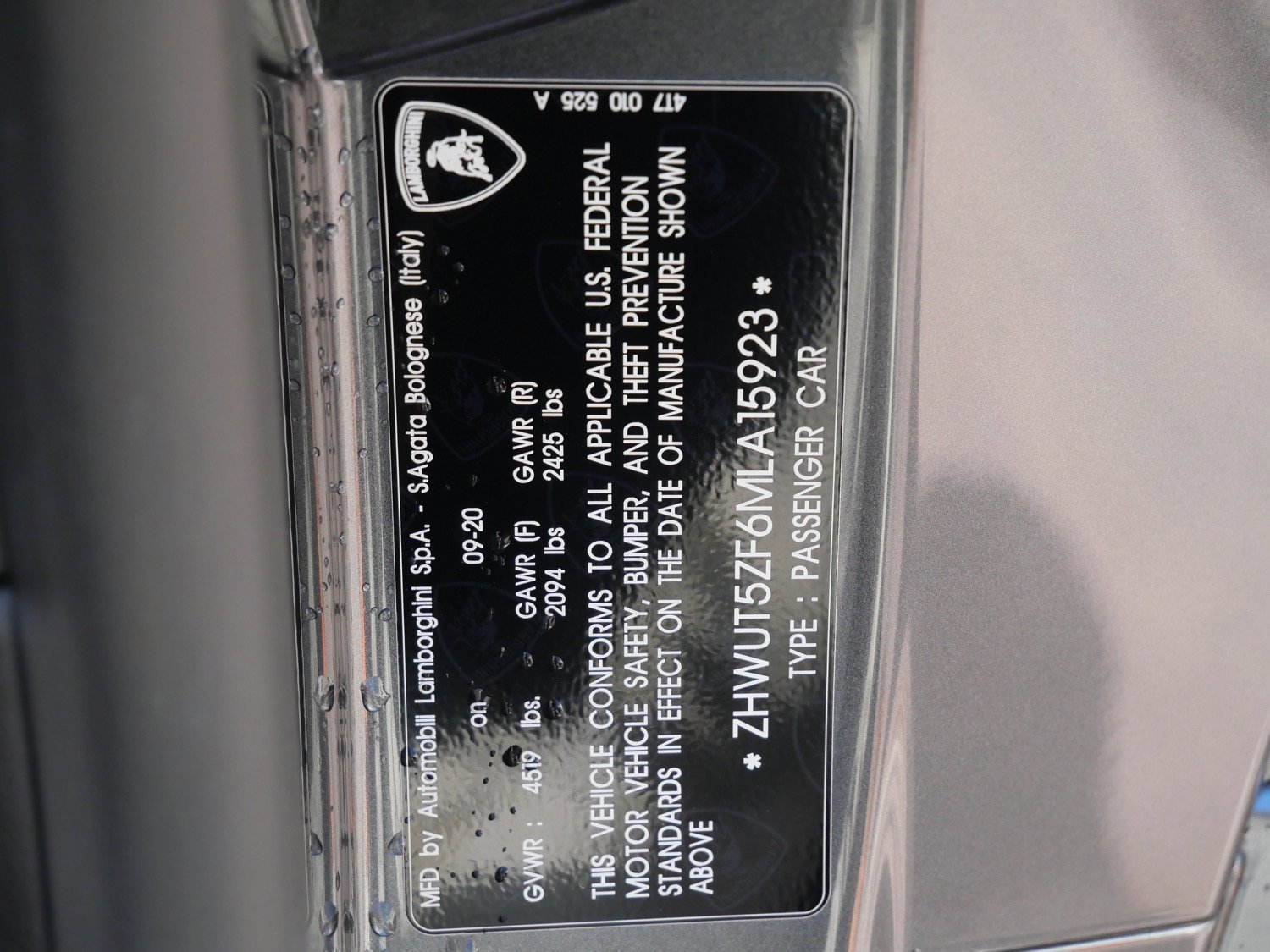 Used 2021 Lamborghini Huracan EVO image 23