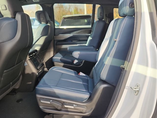 New 2025 Cadillac Escalade IQ Sport 2 w/ LPO, ONYX Package image 6