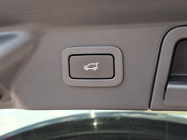 Used 2020 Land Rover Range Rover Velar R-Dynamic S AWD/4WD image 22