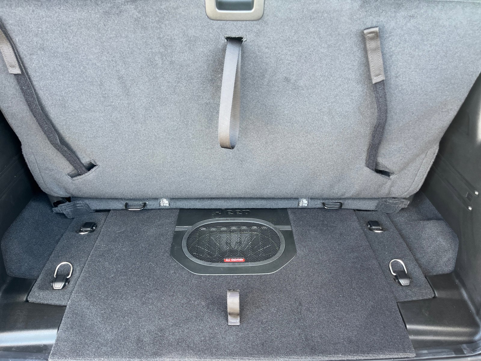 Used 2023 Jeep Wrangler Sport S image 26