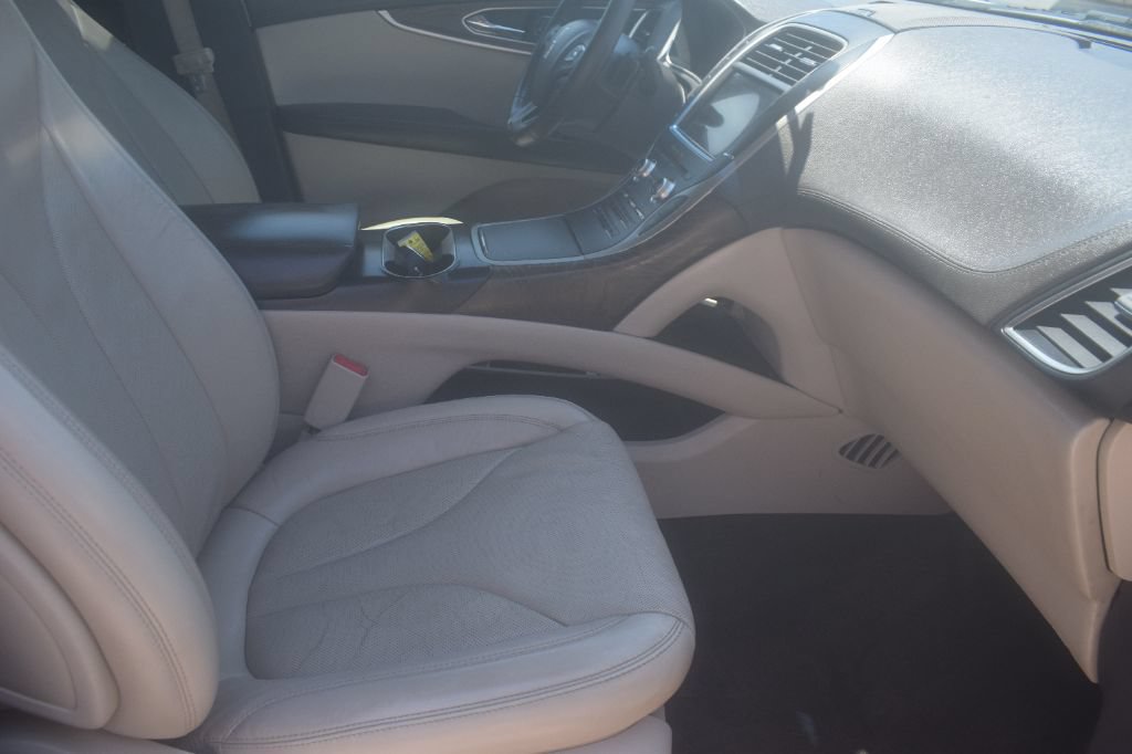 Used 2018 Lincoln MKX Reserve FWD image 15