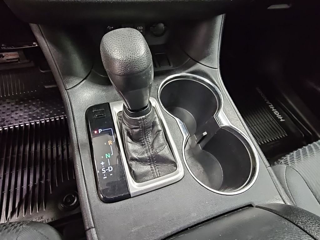 Used 2019 Toyota Highlander LE FWD image 20