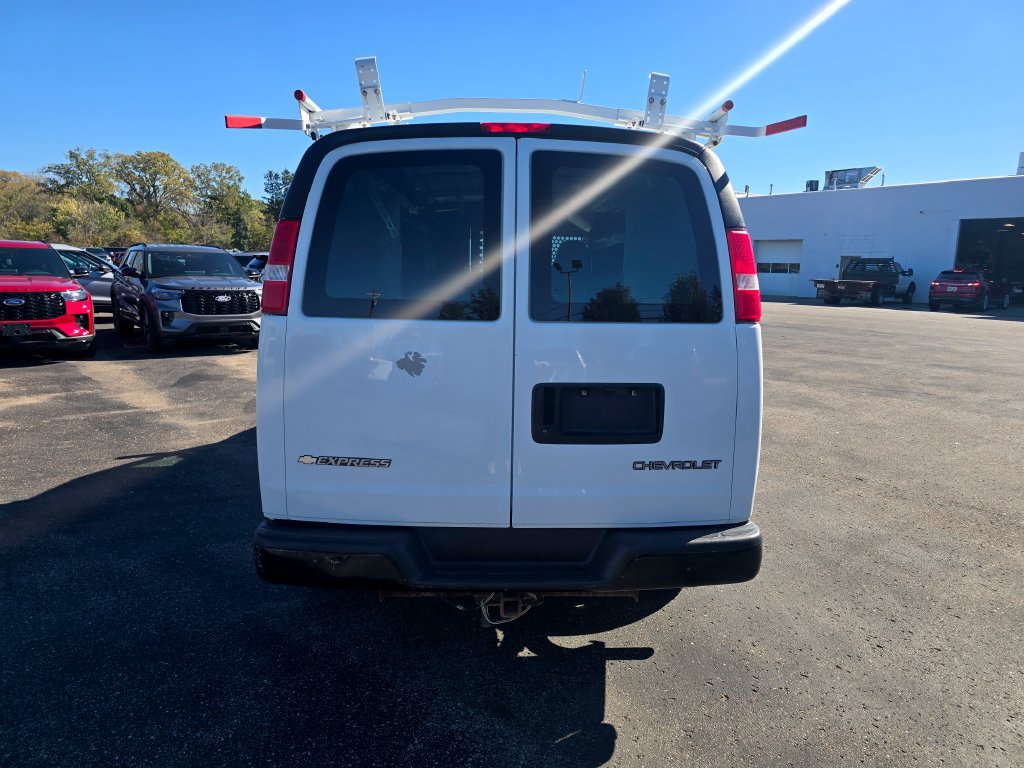 Used 2006 Chevrolet Express 2500 RWD image 4