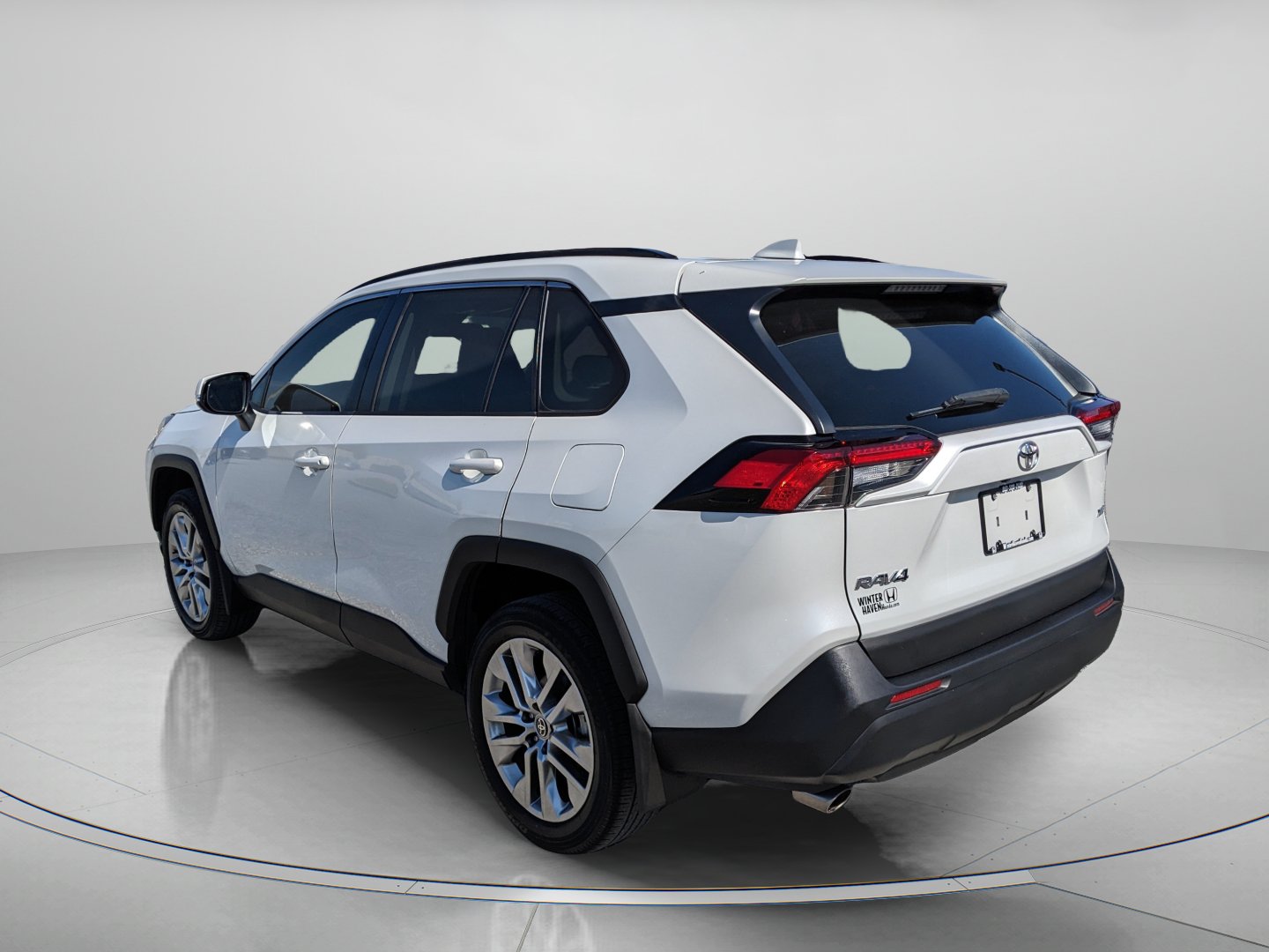 Used 2024 Toyota RAV4 XLE Premium FWD image 6