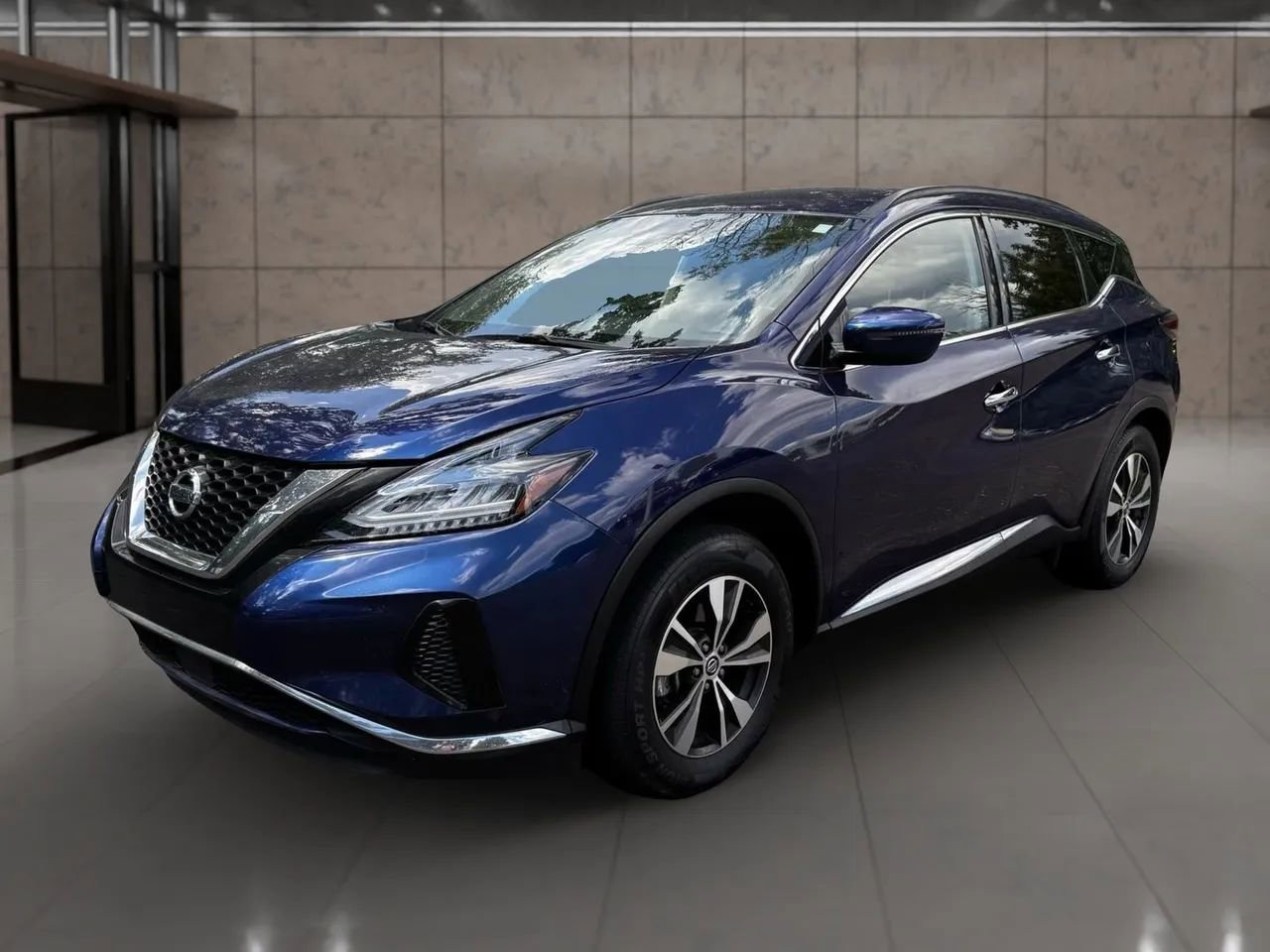 Used 2020 Nissan Murano SV image 2