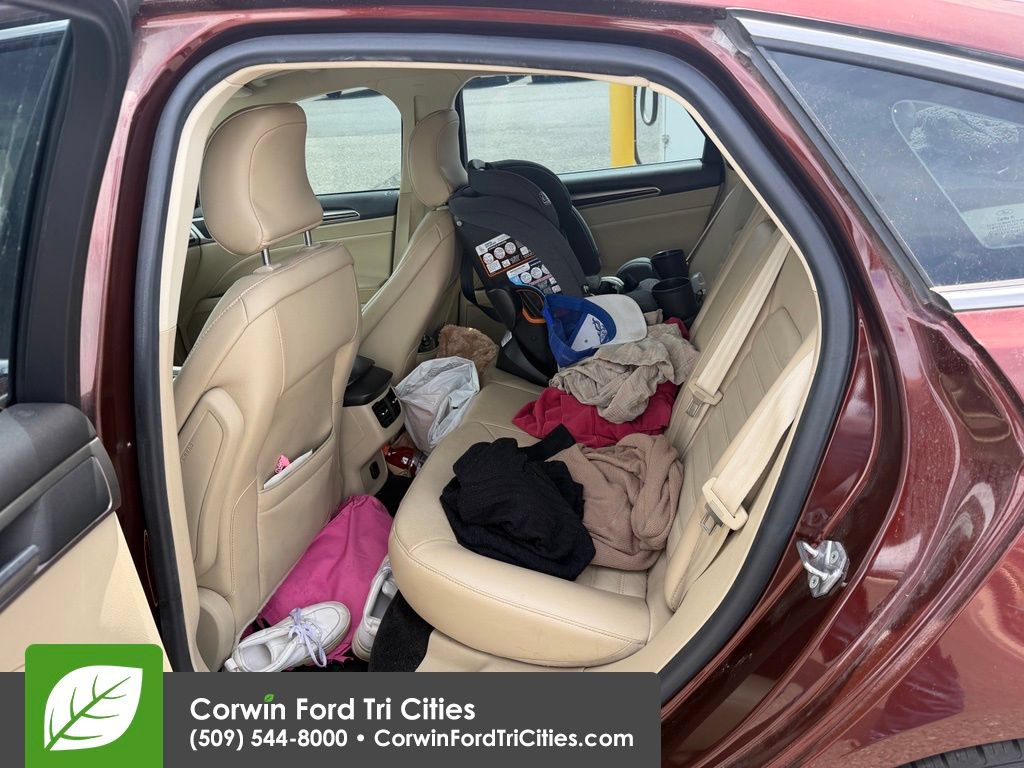 Used 2015 Ford Fusion SE w/ Equipment Group 202A FWD image 7