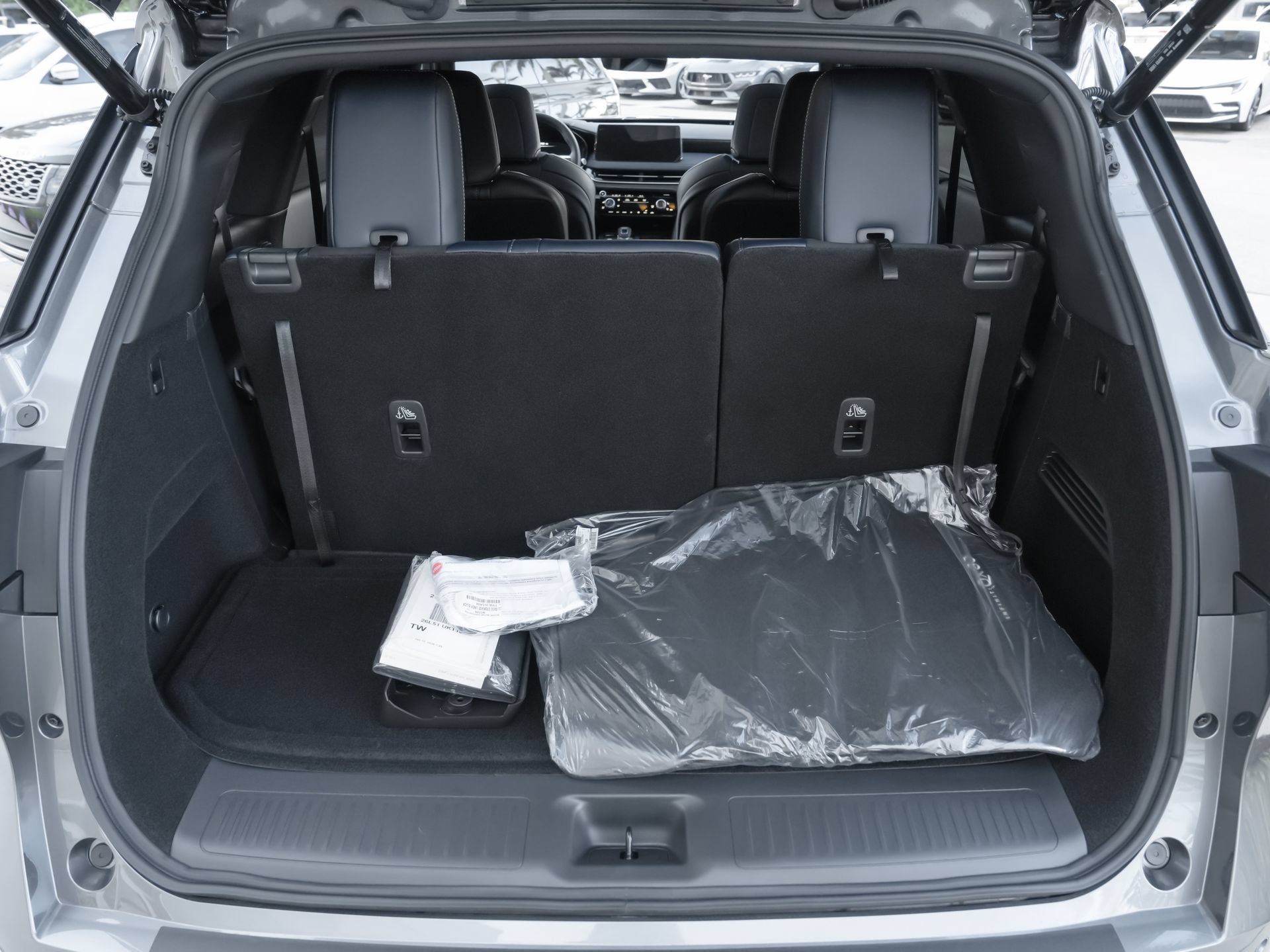 Certified 2026 INFINITI QX60 Sport w/ Dark Cargo Package AWD/4WD image 41