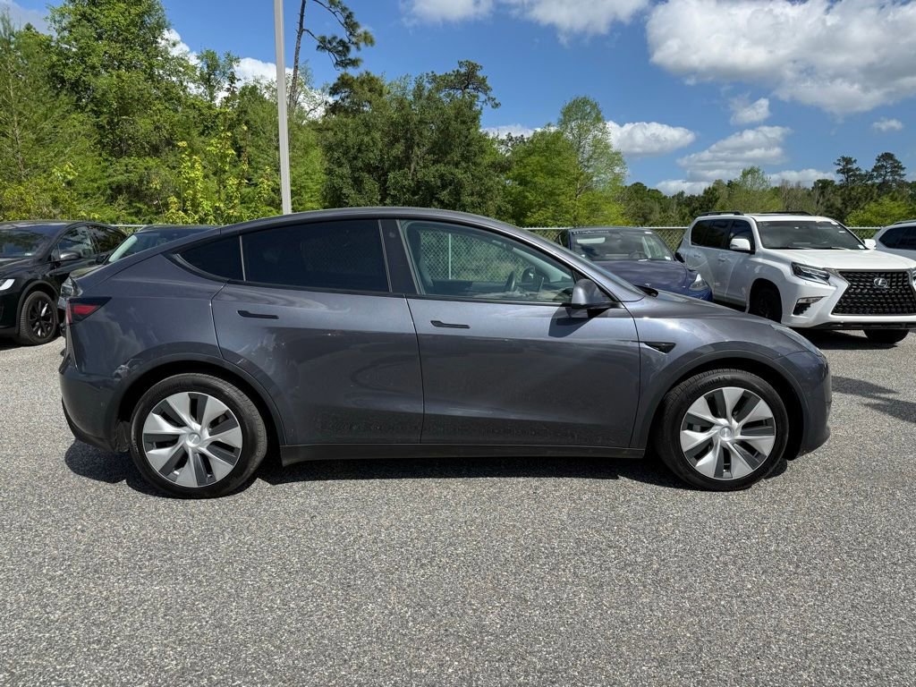 Used 2021 Tesla Model Y Long Range image 8