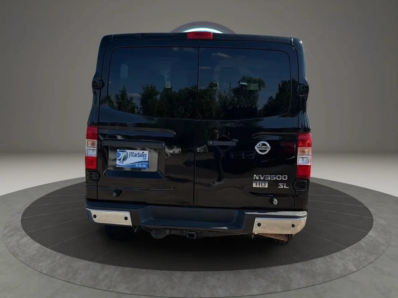 Used 2014 Nissan NV 3500 SL w/ Technology Package RWD image 7