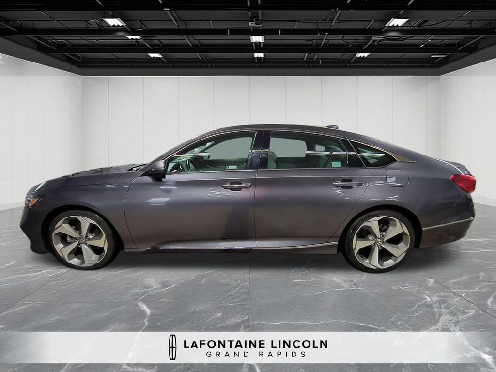 Used 2020 Honda Accord Touring image 2