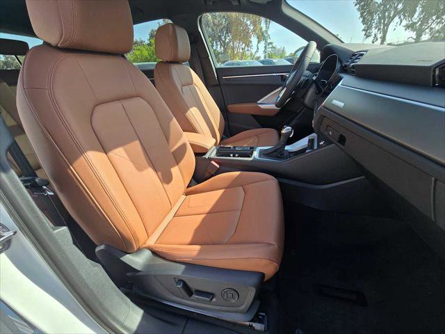 Certified 2025 Audi Q3 2.0T Premium Plus w/ Premium Plus Package image 11