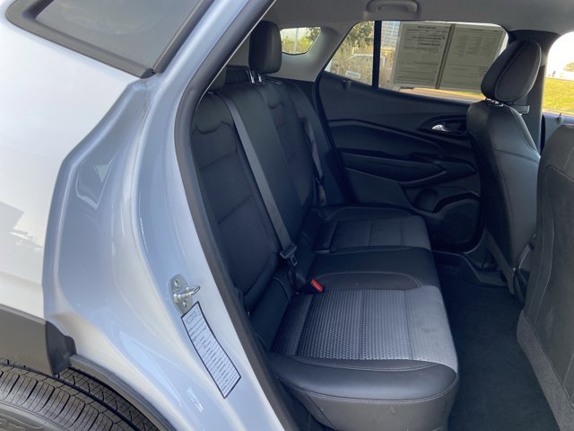 Used 2024 Chevrolet Trax LT image 13