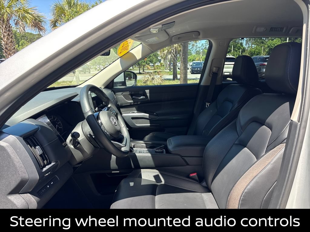 Certified 2023 Nissan Pathfinder SL AWD/4WD image 7