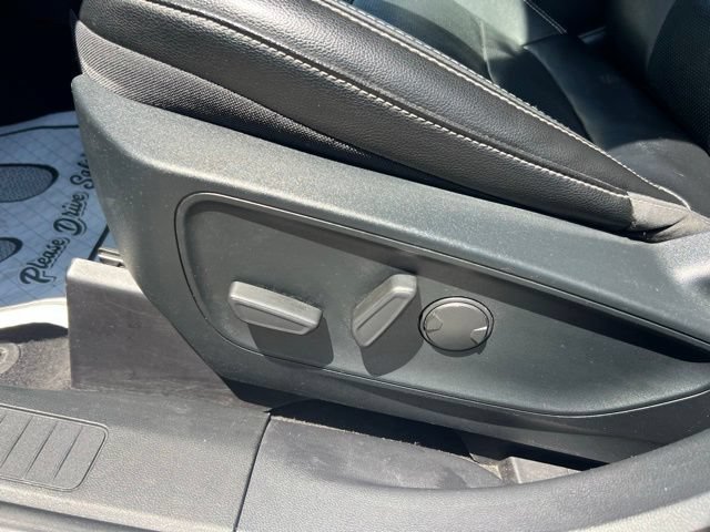 Certified 2020 Ford Escape Titanium AWD/4WD image 20