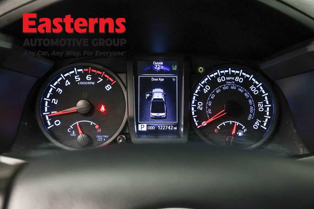 Used 2023 Toyota Tacoma SR AWD/4WD image 17