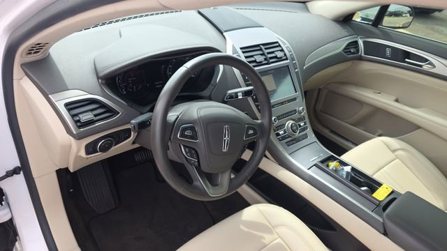 Used 2020 Lincoln MKZ w/ Convenience Package image 12
