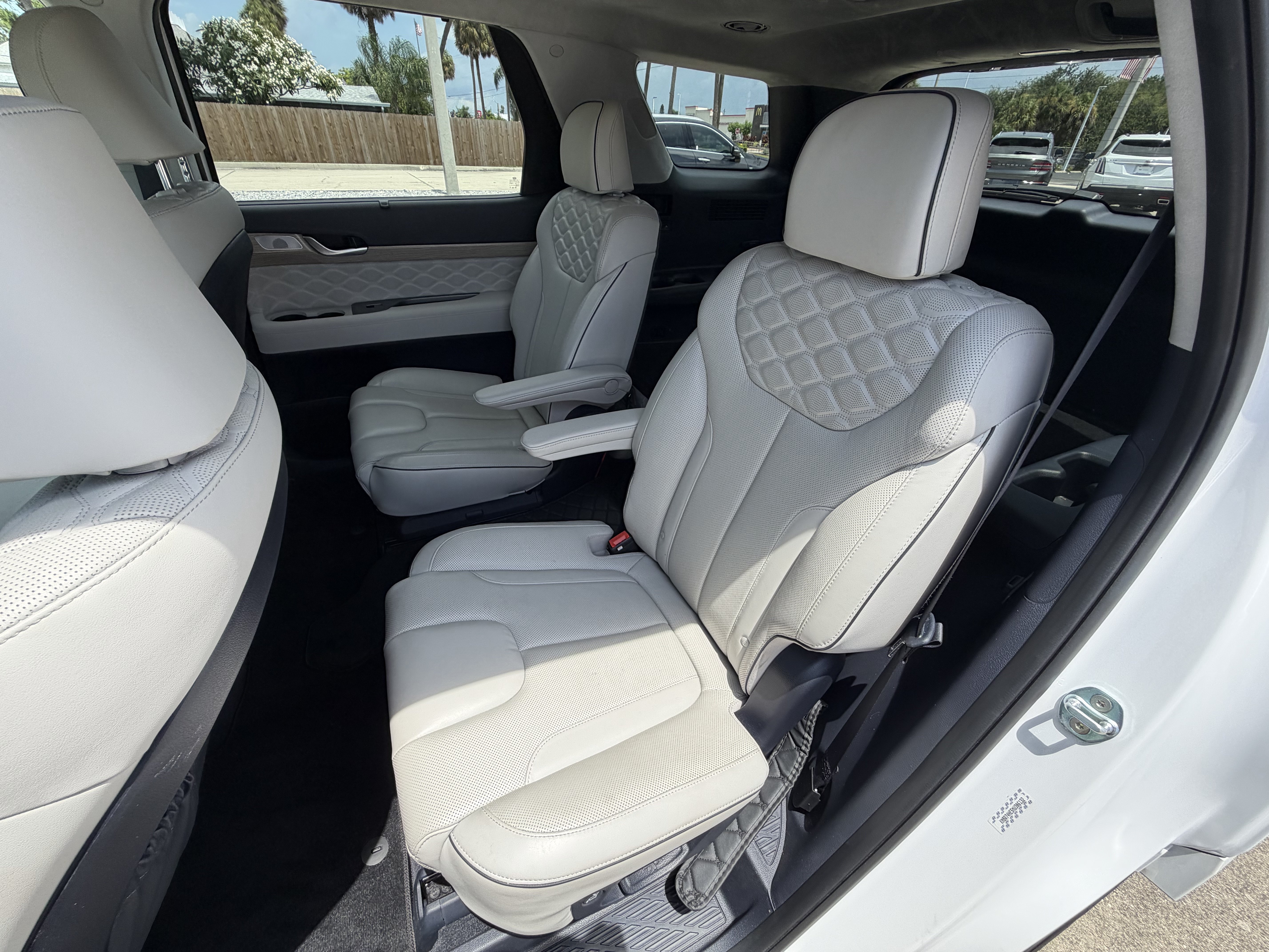 Used 2021 Hyundai Palisade Calligraphy FWD image 19