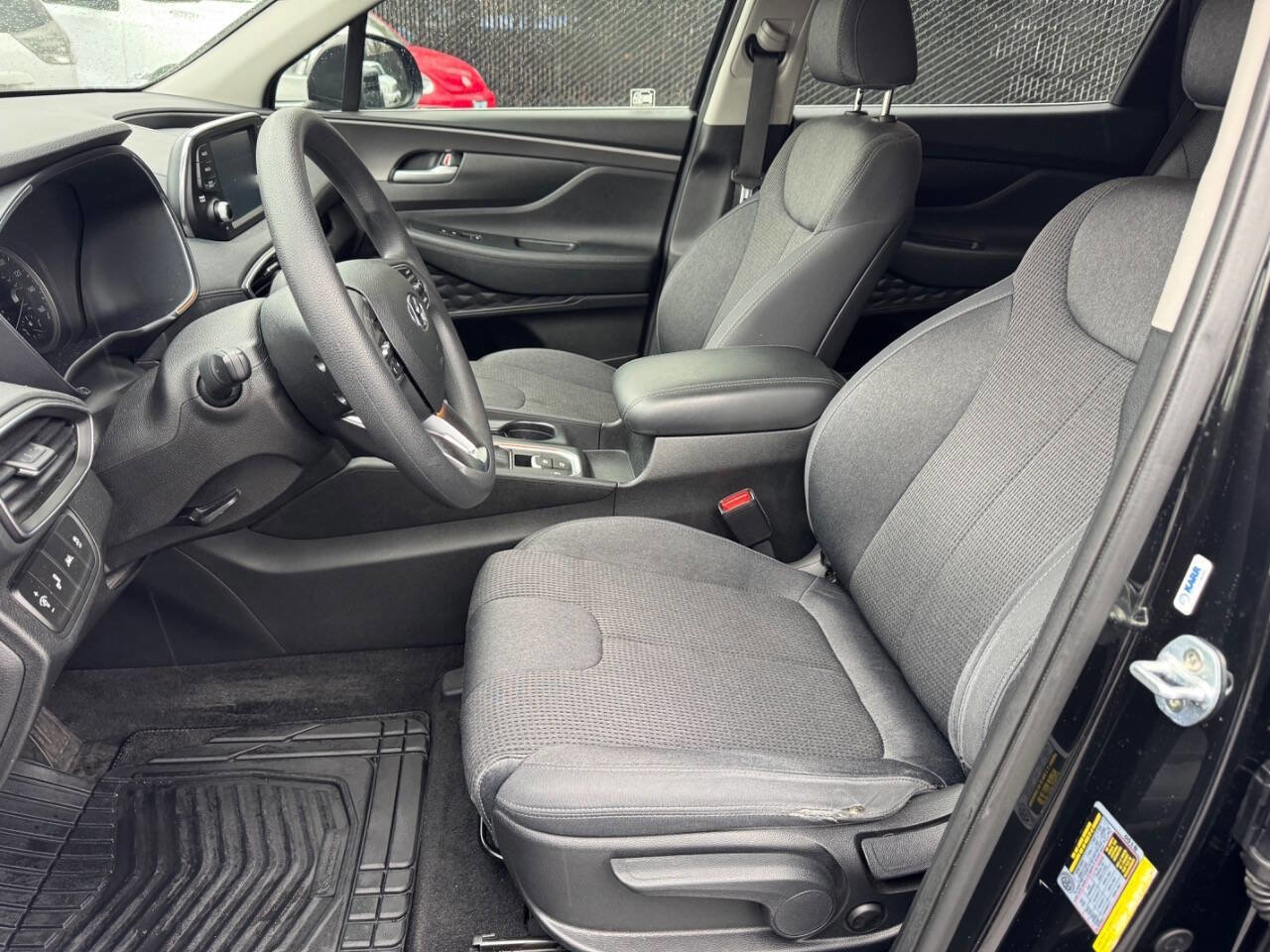 Used 2019 Hyundai Santa Fe SE image 8
