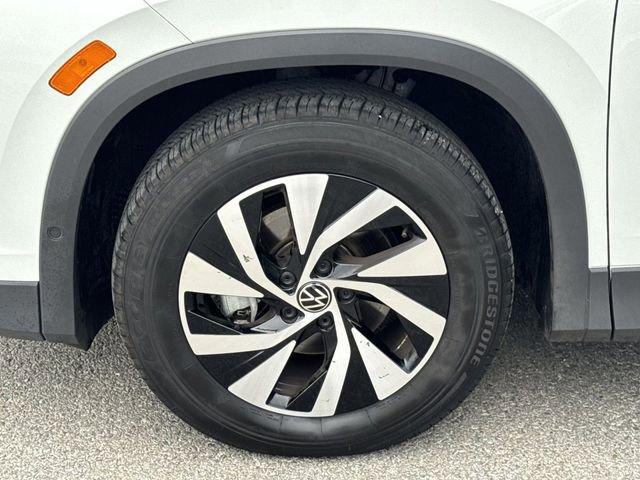 Used 2025 Volkswagen Tiguan S image 23