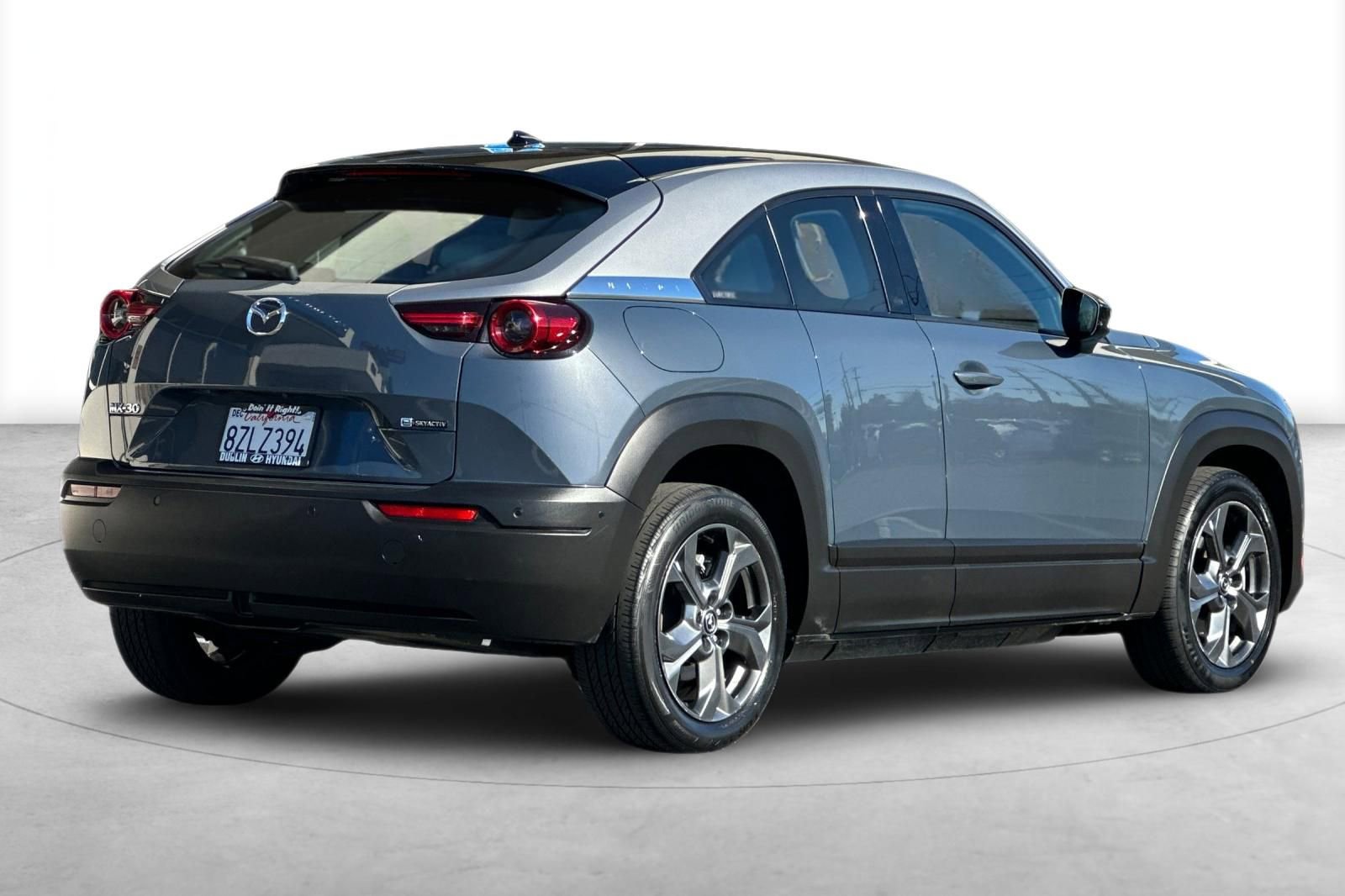 Used 2022 MAZDA MX-30 Electric w/ Premium Plus Pkg FWD image 6