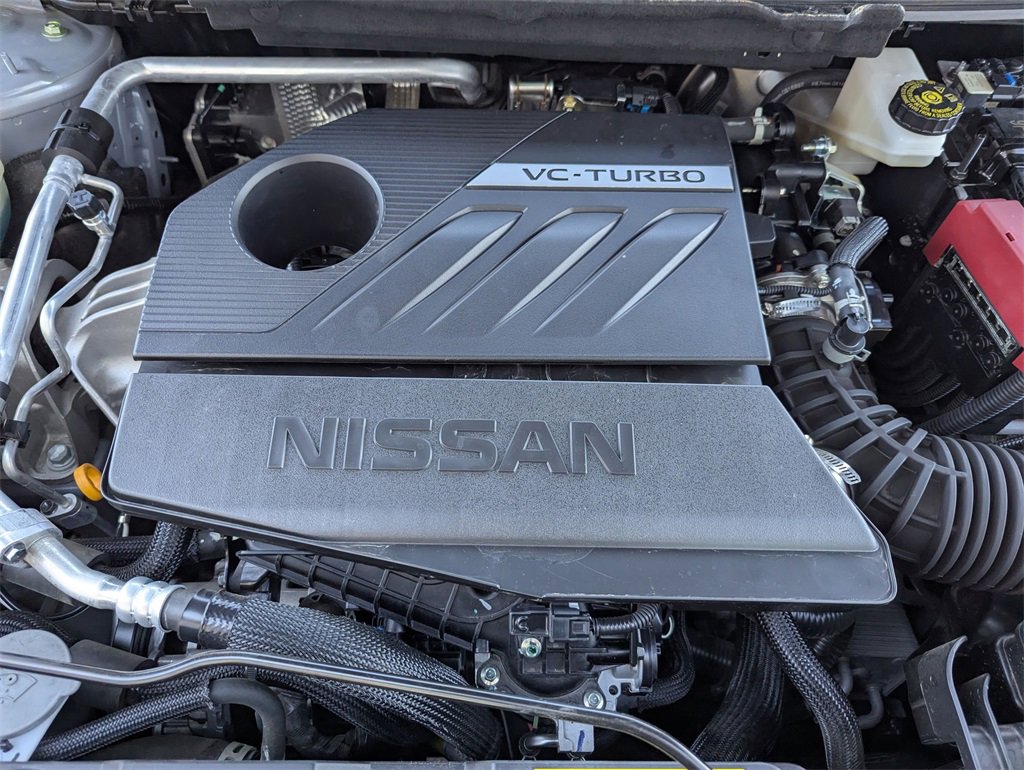 Certified 2025 Nissan Rogue Platinum w/ Platinum Premium Package image 9