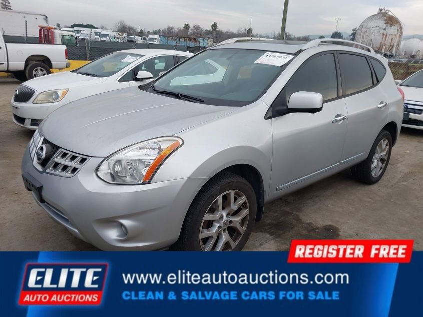 Used 2013 Nissan Rogue SL image 3