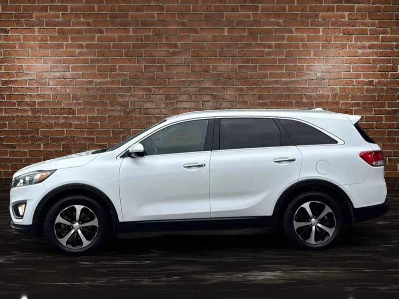 Used 2016 Kia Sorento EX w/ EX Premium Package image 2