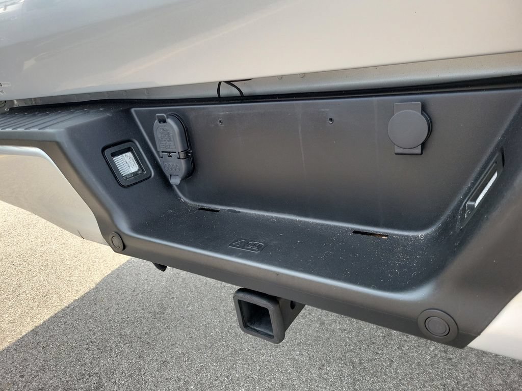 Certified 2019 Ford F150 Platinum w/ Equipment Group 701A Luxury AWD/4WD image 9