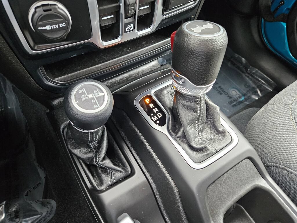 Used 2024 Jeep Wrangler Unlimited AWD/4WD image 26