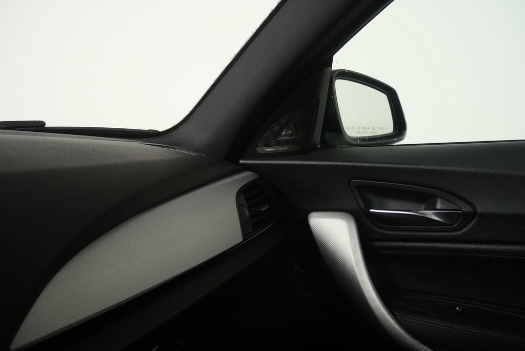 Used 2015 BMW M235i Coupe image 23