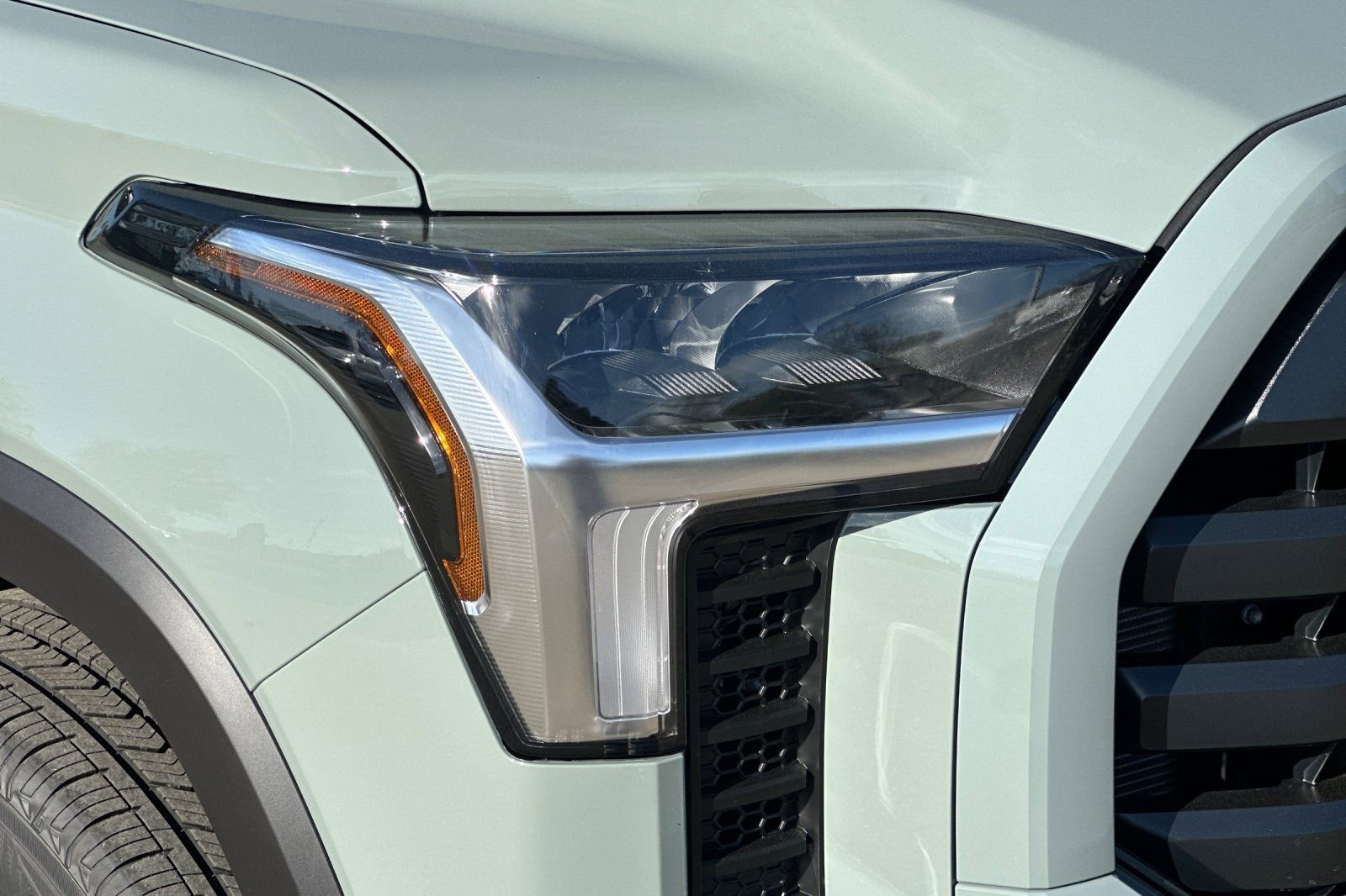 New 2026 Toyota Tundra SR5 AWD/4WD image 30