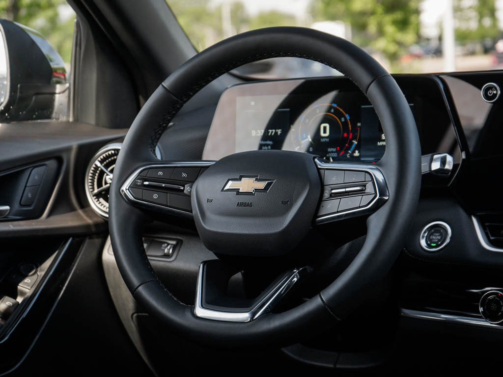New 2027 Chevrolet Equinox LT FWD image 14