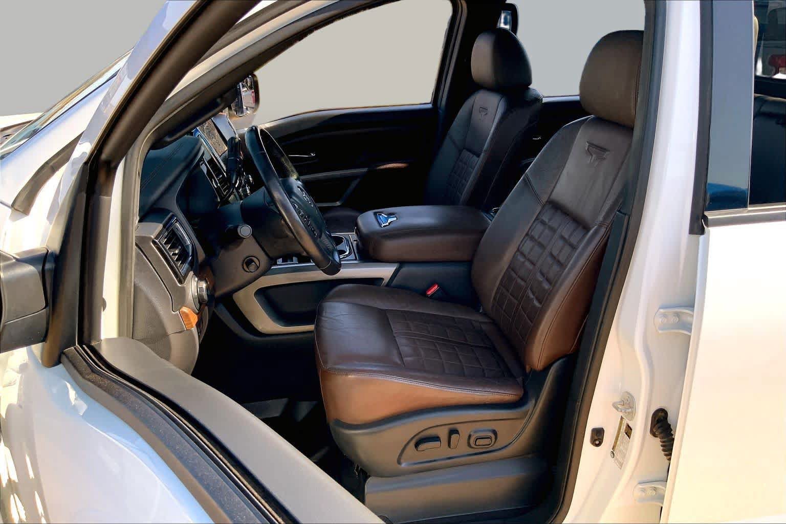 Used 2022 Nissan Titan Platinum Reserve w/ Moonroof Package AWD/4WD image 8