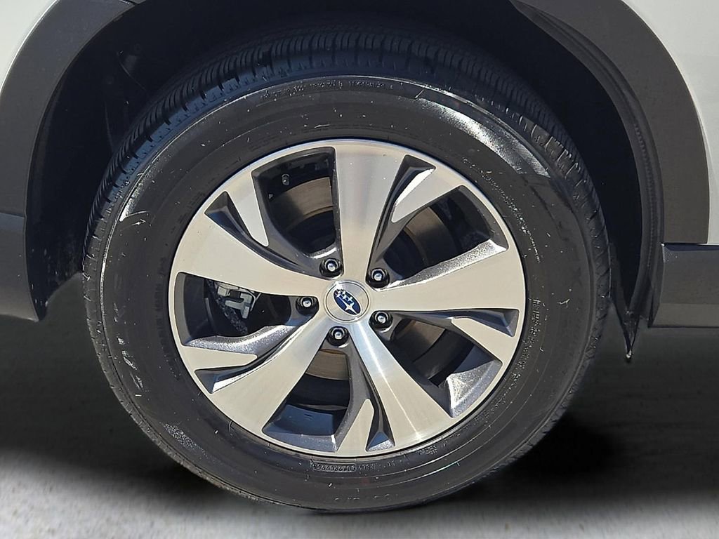 Certified 2025 Subaru Ascent Premium w/ Premium Package image 8