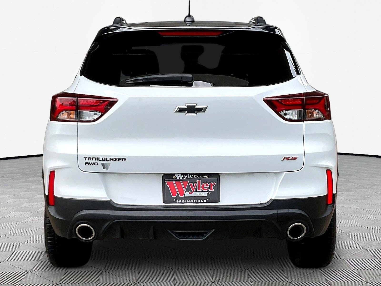 Used 2023 Chevrolet TrailBlazer RS w/ Sun and Liftgate Package AWD/4WD image 5