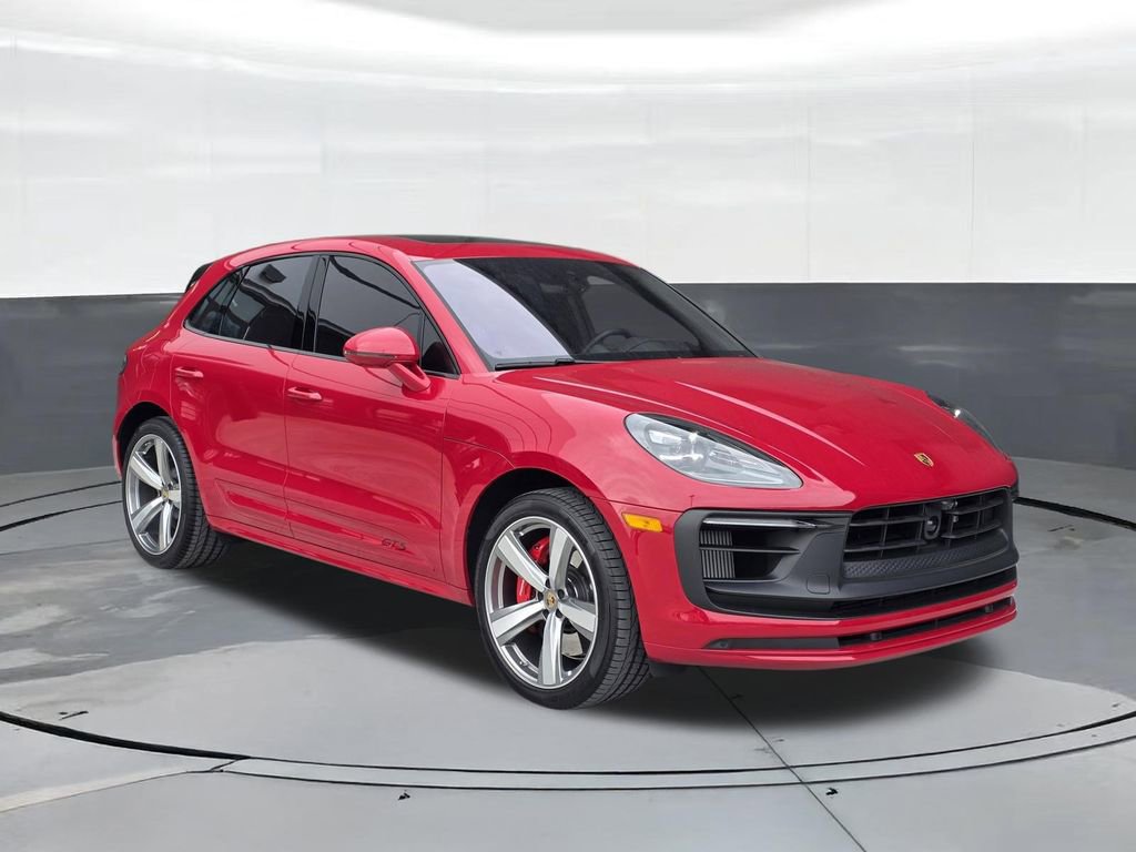 Certified 2025 Porsche Macan GTS image 6
