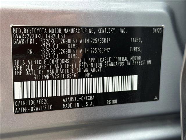 Used 2025 Toyota RAV4 LE AWD/4WD image 26