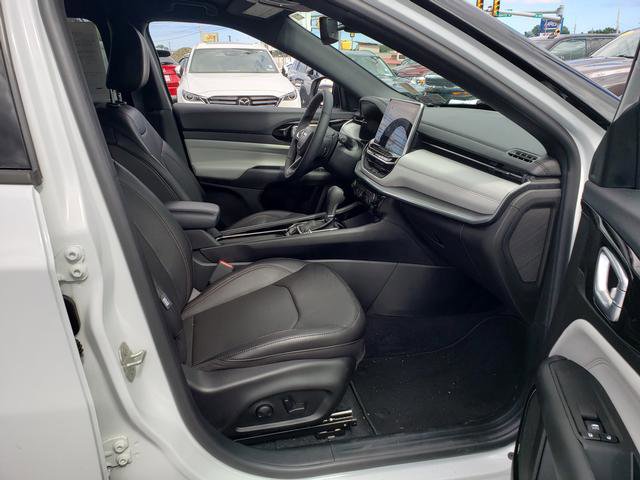 Used 2024 Jeep Compass Limited w/ Elite Group image 16