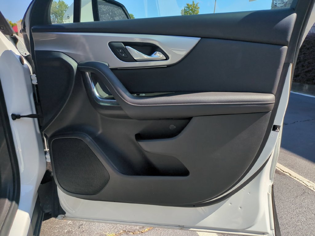 Used 2025 Chevrolet Blazer LT FWD image 33