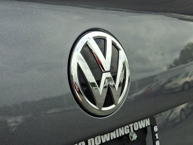 Used 2019 Volkswagen Jetta SE w/ Cold Weather Package FWD image 34